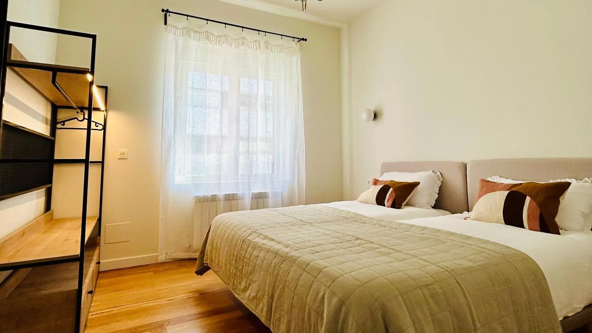 Plaza Teobaldos Apartment Pamplona