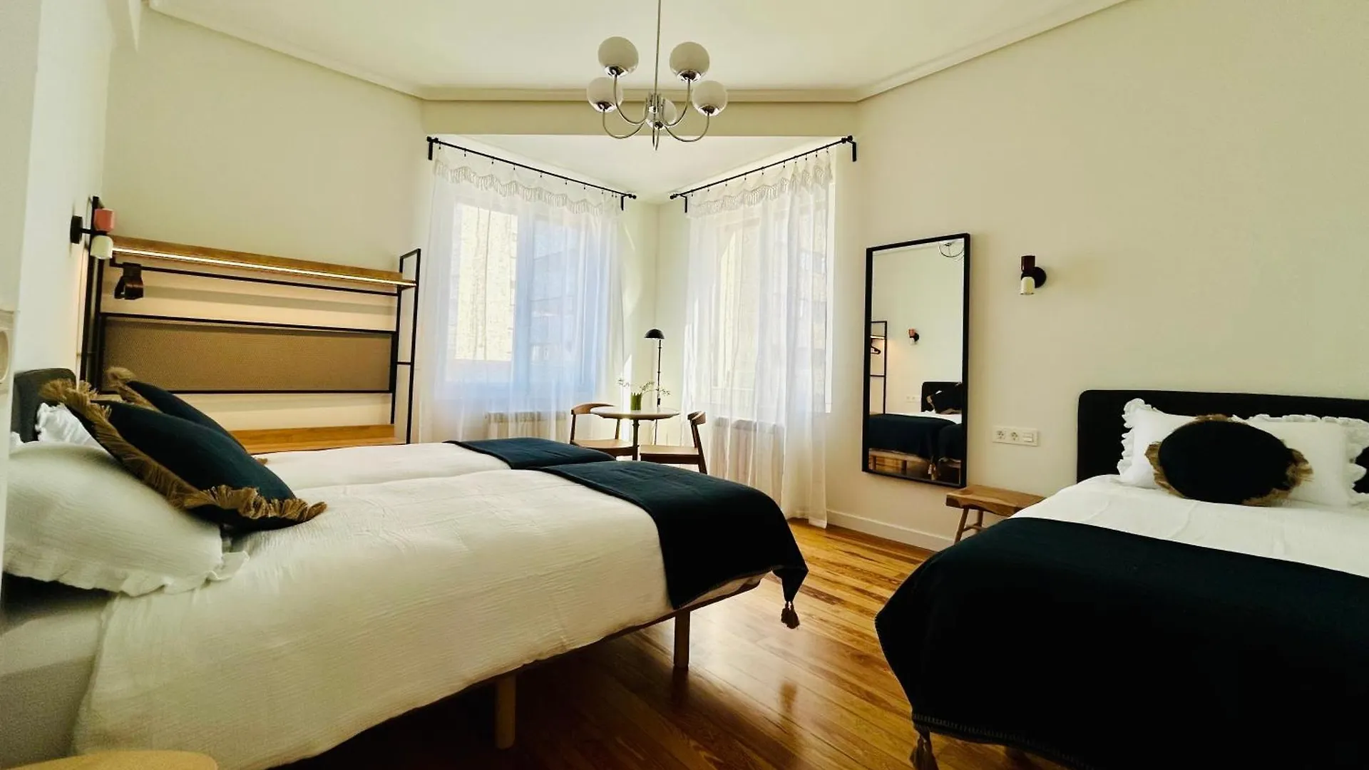 Plaza Teobaldos Apartment Pamplona Spain